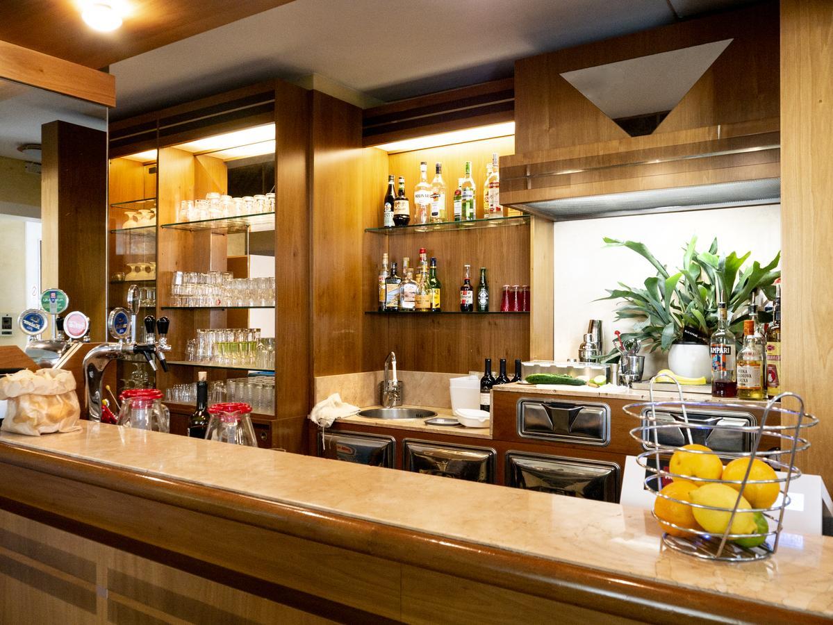 Hotel Montecarlo Rimini Ngoại thất bức ảnh