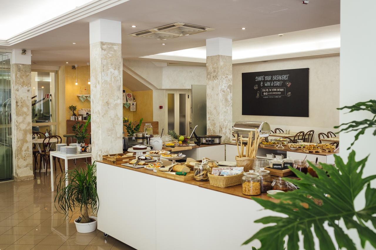 Hotel Montecarlo Rimini Ngoại thất bức ảnh