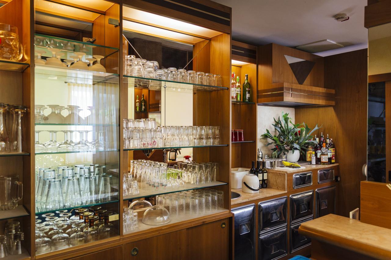 Hotel Montecarlo Rimini Ngoại thất bức ảnh